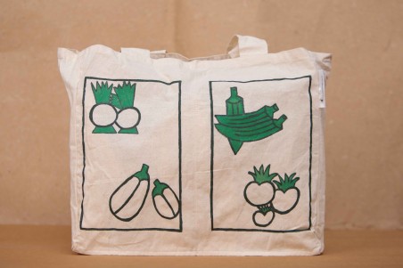 Tote with pockets- Veggie print